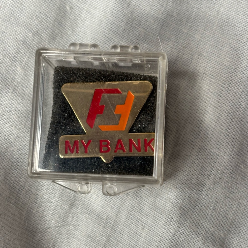 vintage First Interstate promotional pin My Bank original box